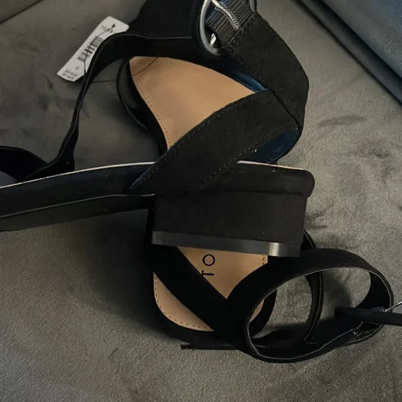 Black sandals - Picture 4 of 6